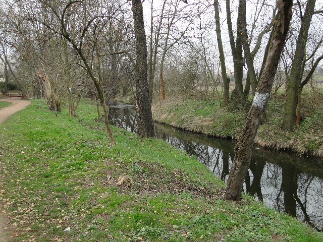 Údolí Botiče pod VN Hostivař