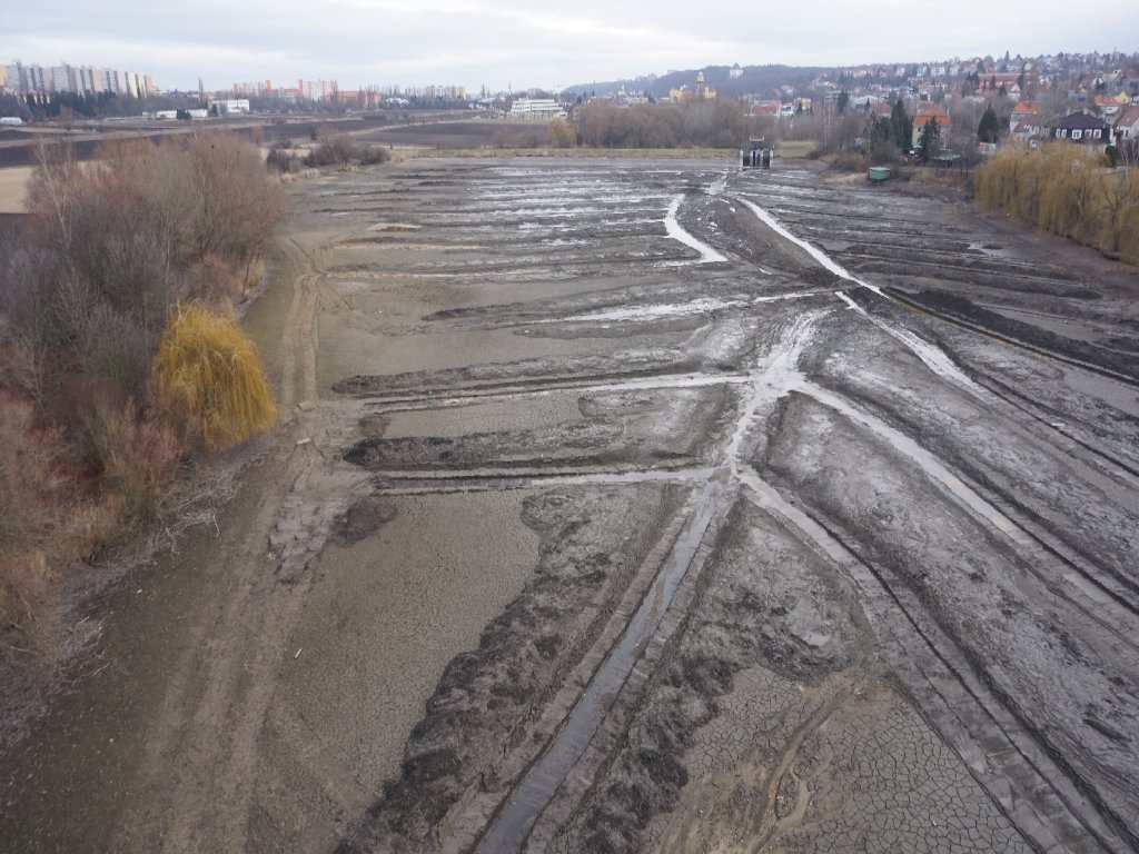 VN Jiviny - probíhající odvodnění sedimentu (7. 2. 2020)